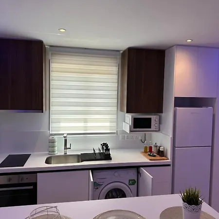 Felisia's Luxury Engomi