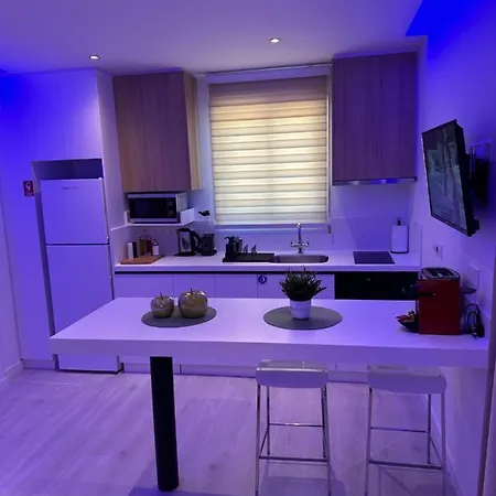 Felisia's Luxury Апартаменты